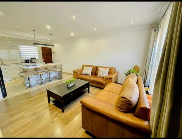 3 BEDROOM TOWNHOUSE FOR SALE IN WINCHESTER HILLS